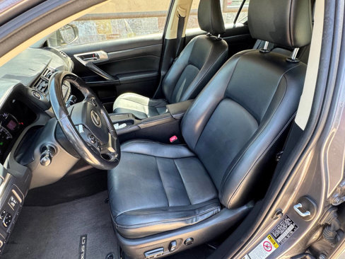 Used 2015 Lexus CT 200h image 13
