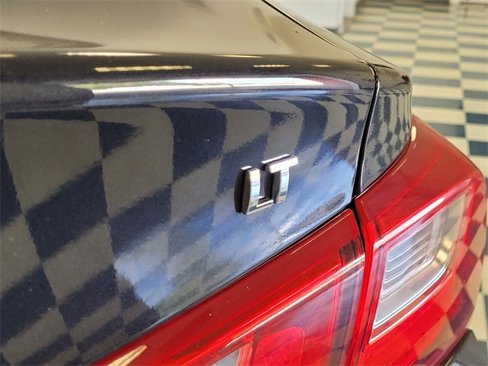 Used 2023 Chevrolet Malibu LT image 11