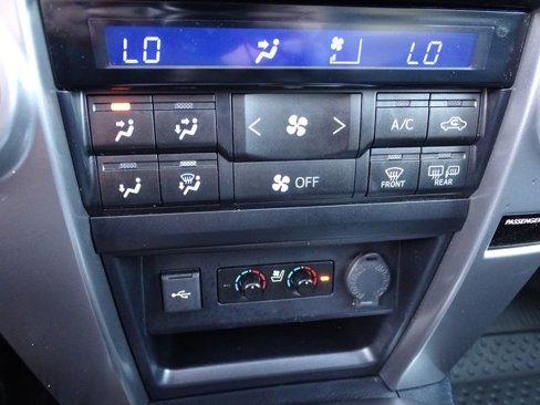 Used 2020 Toyota 4Runner Limited image 20
