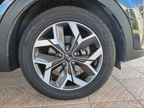 Used 2020 Kia Sportage EX image 6