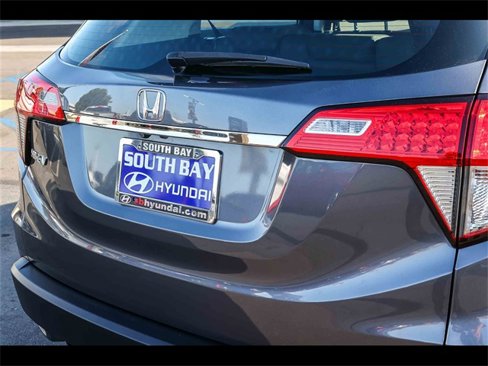 Used 2019 Honda HR-V LX image 7