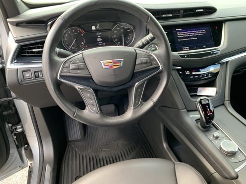 Used 2022 Cadillac XT5 Premium Luxury image 10