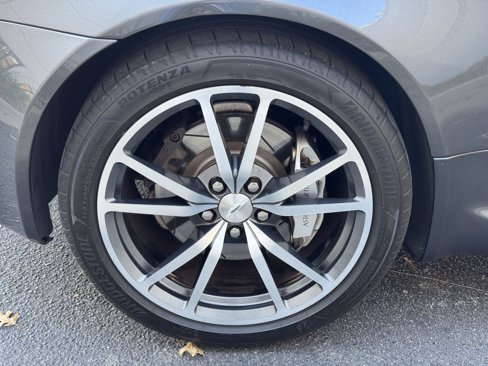 Used 2013 Aston Martin V8 Vantage Roadster image 27