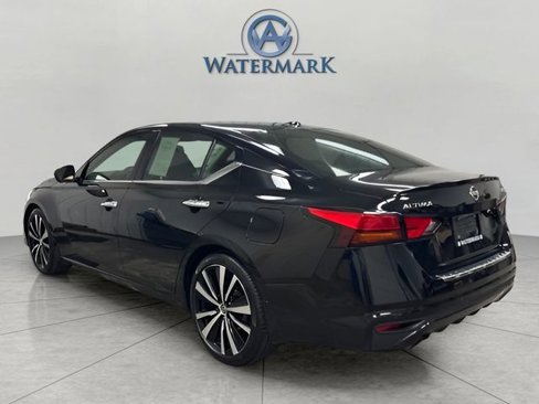 Used 2019 Nissan Altima 2.5 Platinum image 3