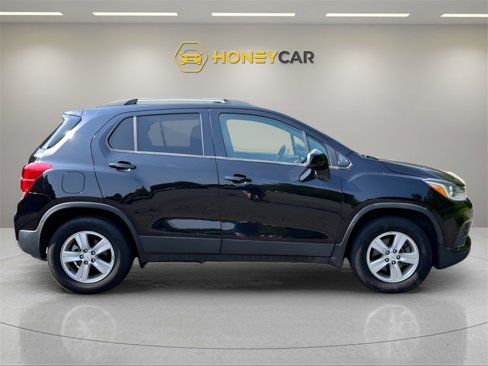 Used 2021 Chevrolet Trax LT image 28