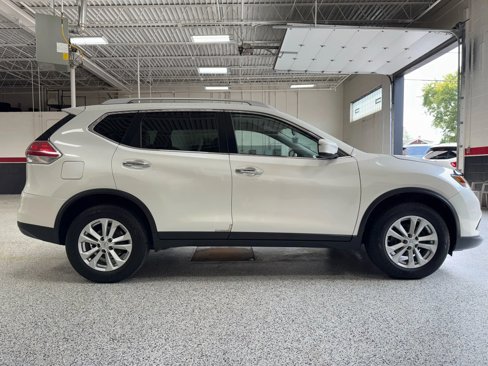 Used 2015 Nissan Rogue SV image 11