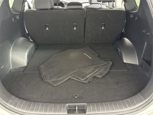 Used 2020 Hyundai Santa Fe SEL w/ Convenience Package image 15