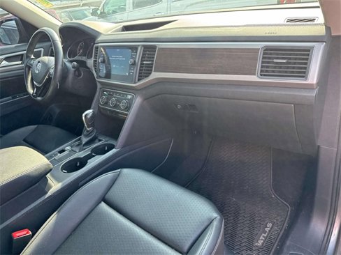 Used 2019 Volkswagen Atlas SE image 16