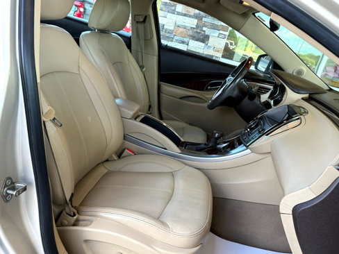Used 2010 Buick LaCrosse CXL w/ Luxury Package image 15