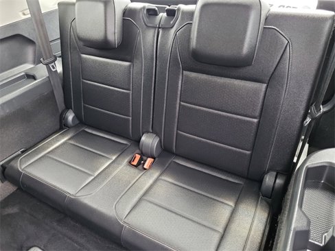 Used 2021 Volkswagen Tiguan SE image 21