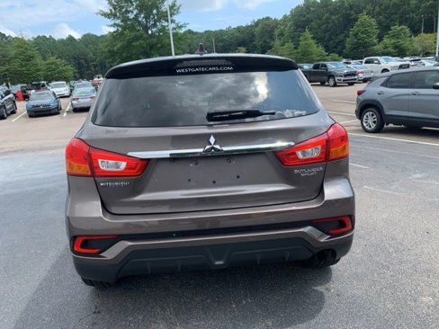 Used 2018 Mitsubishi Outlander Sport ES image 6