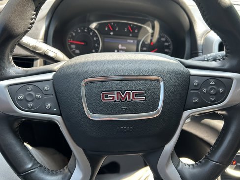Used 2022 GMC Terrain SLT w/ LPO, Floor Liner Package image 26