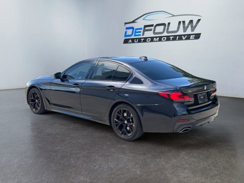 Used 2023 BMW 540i xDrive w/ M Sport Package image 5