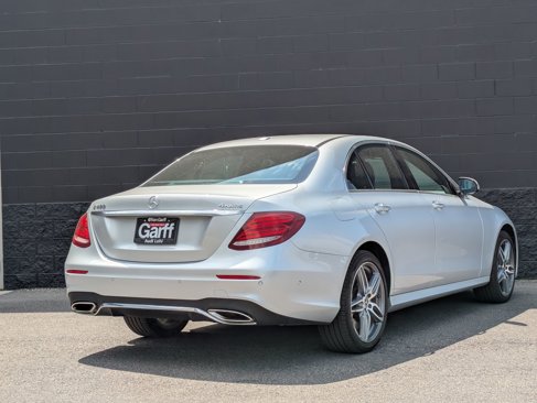 Used 2018 Mercedes-Benz E 400 4MATIC Sedan image 5