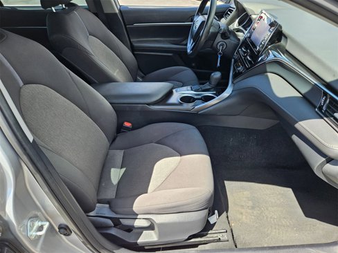 Used 2023 Toyota Camry LE image 21