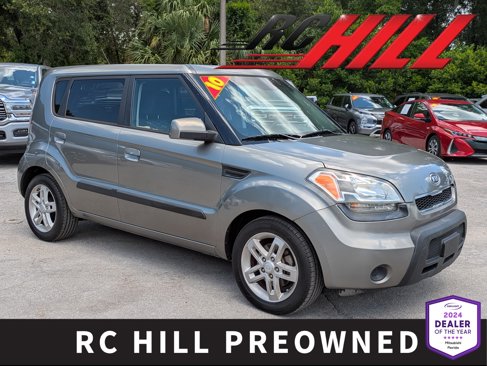Used 2010 Kia Soul + image 1