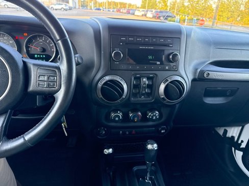 Used 2014 Jeep Wrangler Unlimited Sport w/ Quick Order Package 24S image 17