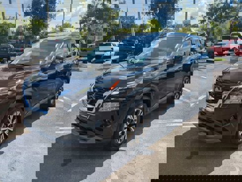 Used 2022 Nissan Rogue SV image 8