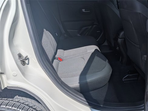 Certified 2020 Jeep Renegade Altitude image 28