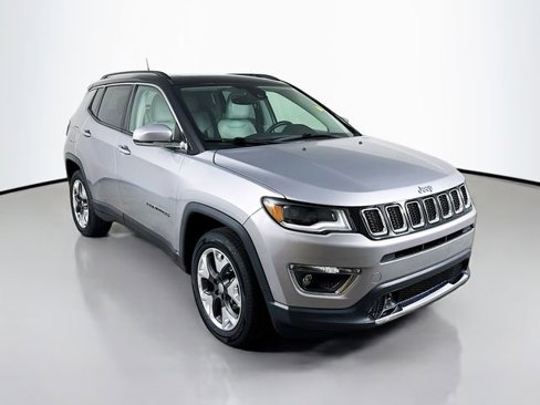 Used 2018 Jeep Compass Limited w/ Navigation Group image 3