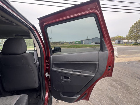 Used 2008 Jeep Grand Cherokee Laredo w/ Driver Convenience Group image 11