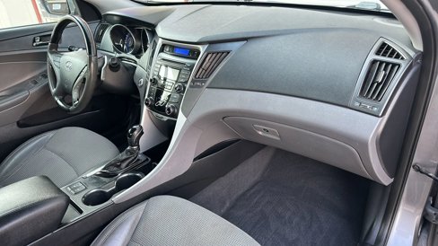 Used 2013 Hyundai Sonata SE image 19