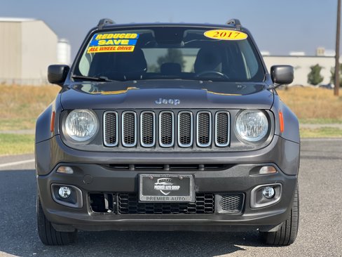 Used 2017 Jeep Renegade Latitude image 2