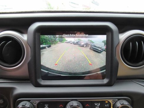 Used 2021 Jeep Wrangler Unlimited Sport image 23