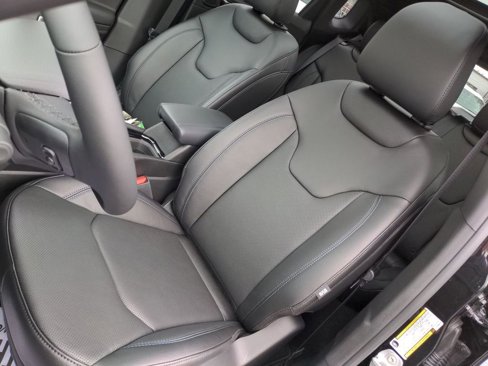 New 2025 Jeep Compass Limited w/ High Altitude Package image 2