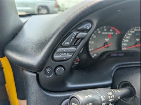 Used 2000 Chevrolet Corvette Convertible w/ Memory Pkg image 13
