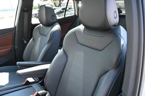 Used 2022 Volkswagen ID.4 Pro S image 16