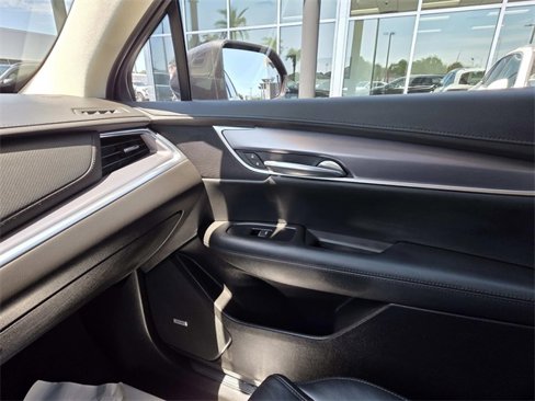 Used 2018 Cadillac XT5 Luxury image 22