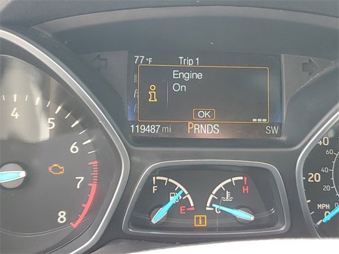 Used 2017 Ford Escape SE w/ Equipment Group 201A image 17