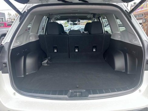 Used 2019 Subaru Forester Premium image 5