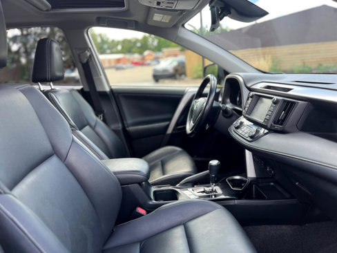 Used 2016 Toyota RAV4 Limited image 42