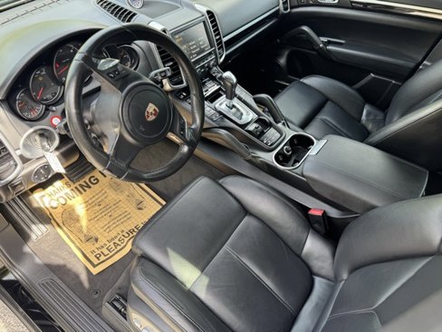 Used 2013 Porsche Cayenne Diesel image 10