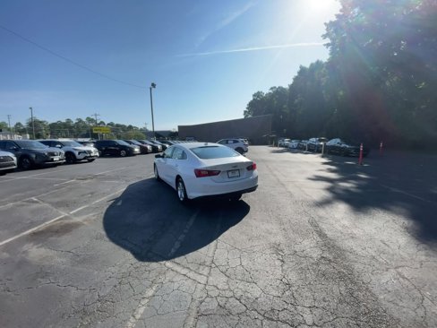 Used 2024 Chevrolet Malibu LT image 16