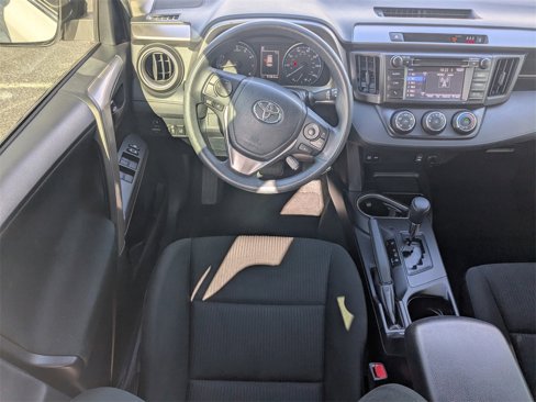Used 2018 Toyota RAV4 LE image 15
