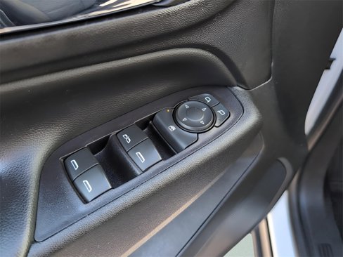 Used 2020 Chevrolet Equinox LT image 12