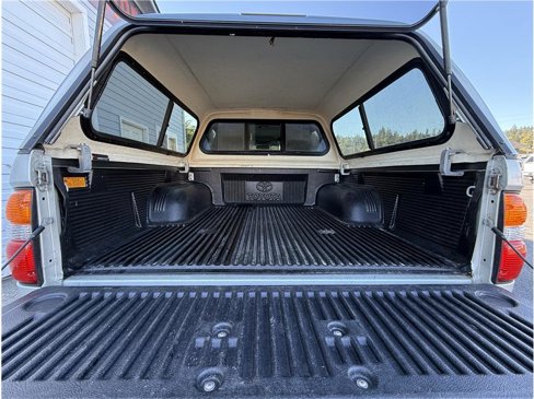 Used 2004 Toyota Tacoma 4x4 Double Cab image 8