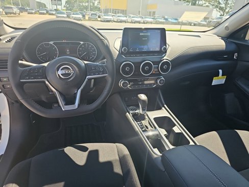 New 2025 Nissan Sentra SV image 4