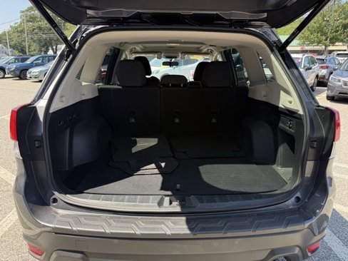 Used 2021 Subaru Forester Premium image 16