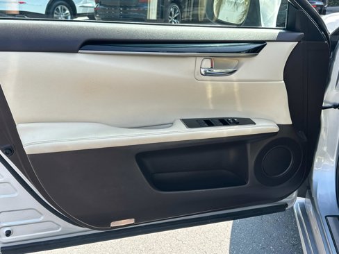 Used 2016 Lexus ES 350 image 16