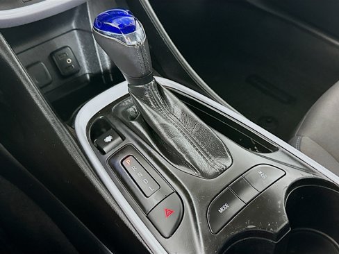 Used 2017 Chevrolet Volt LT image 16