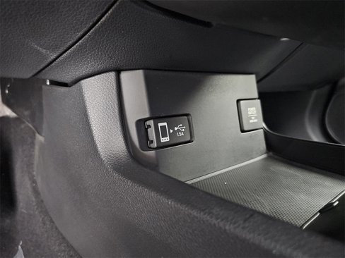 Used 2018 Honda Civic Touring image 28