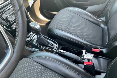 Used 2018 Buick Encore Preferred image 16