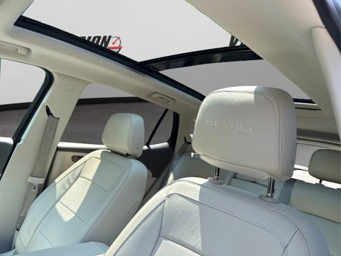 Used 2020 GMC Terrain Denali w/ Denali Premium Package image 22