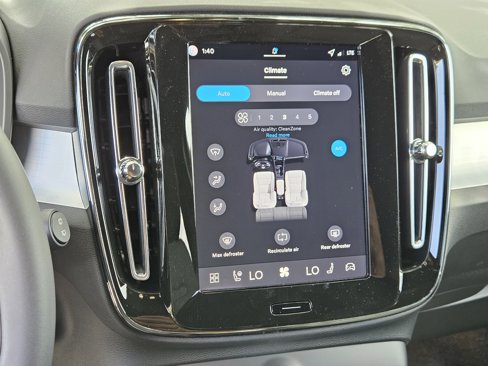 New 2026 Volvo XC40 B5 Core image 27