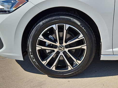 Certified 2024 Volkswagen Jetta Sport image 5
