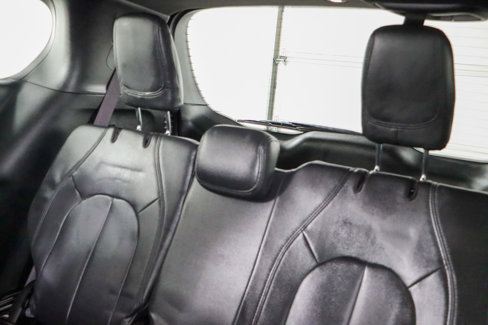 Used 2019 Chrysler Pacifica Touring Plus w/ Advanced Safetytec Group image 26